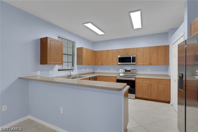 15454 Summit Place CIR 125, Naples, FL 34119