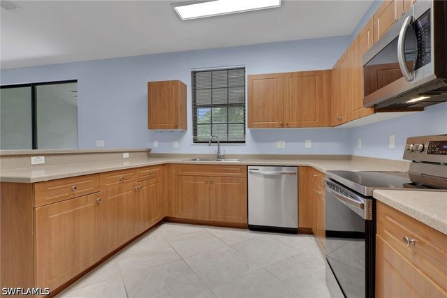 15454 Summit Place CIR 125, Naples, FL 34119