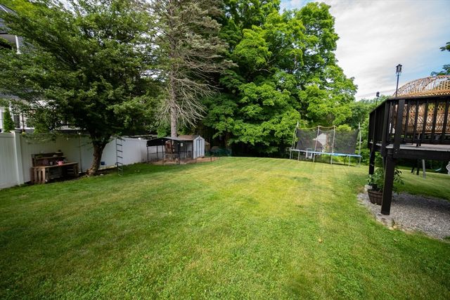 4 Wilder Rd, Leominster, MA 01453