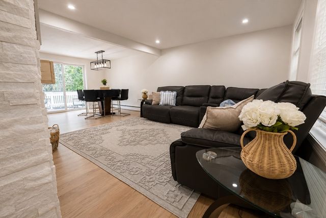 4 Wilder Rd, Leominster, MA 01453
