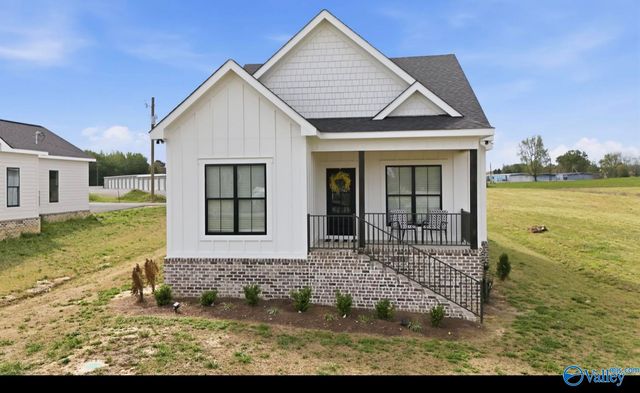 1 Patterson Street, Sardis City, AL 35956