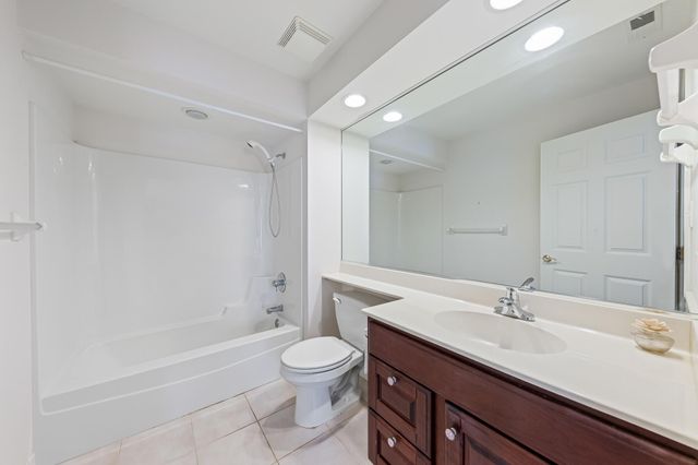 2629 Georgetowne Drive A1, Highland, IN 46322