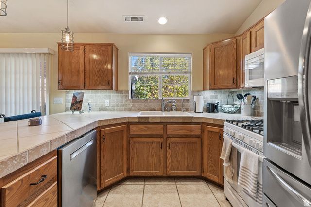 375 E 615 S, Ivins, UT 84738