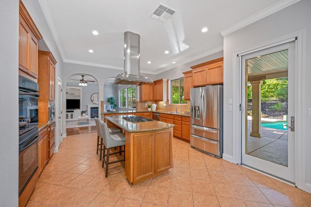 3980 Monteverde Dr, Lincoln, CA 95648