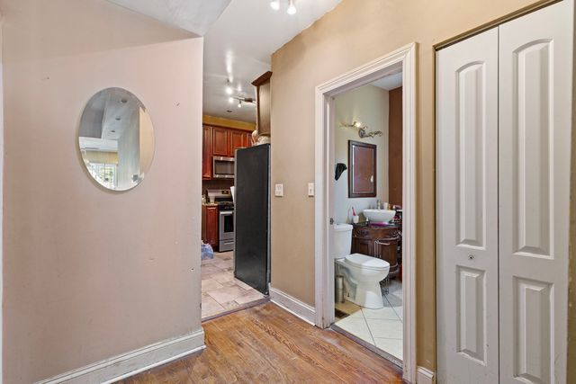 1727 E 83rd Place, Chicago, IL 60617