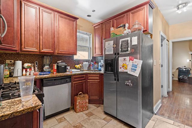 1727 E 83rd Place, Chicago, IL 60617