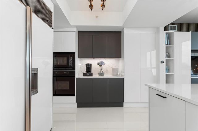 3535 S Ocean Drive 402, Hollywood, FL 33019
