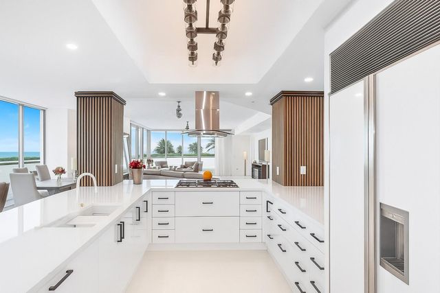 3535 S Ocean Drive 402, Hollywood, FL 33019
