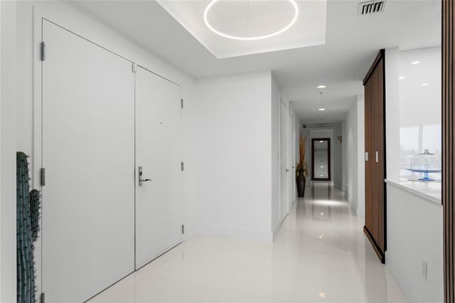3535 S Ocean Drive 402, Hollywood, FL 33019