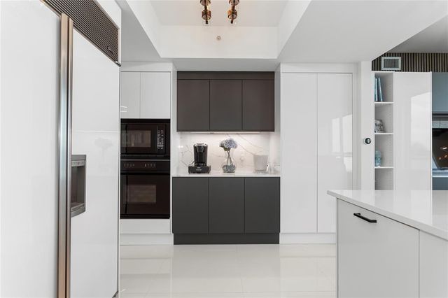 3535 S Ocean Drive 402, Hollywood, FL 33019