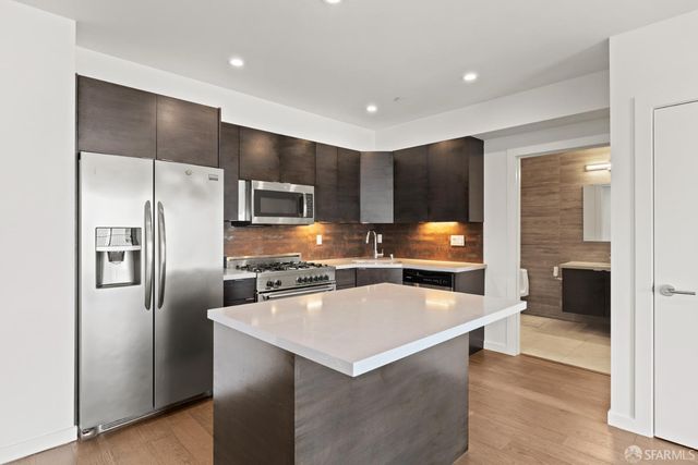 252 9th Street 502, San Francisco, CA 94103