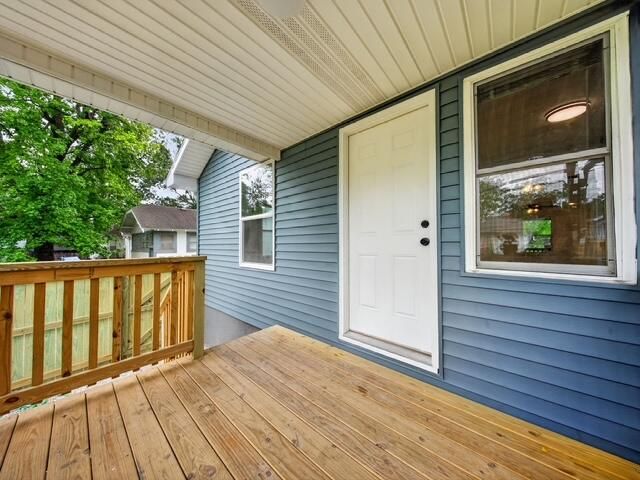 1056 S Jefferson Avenue, Springfield, MO 65807