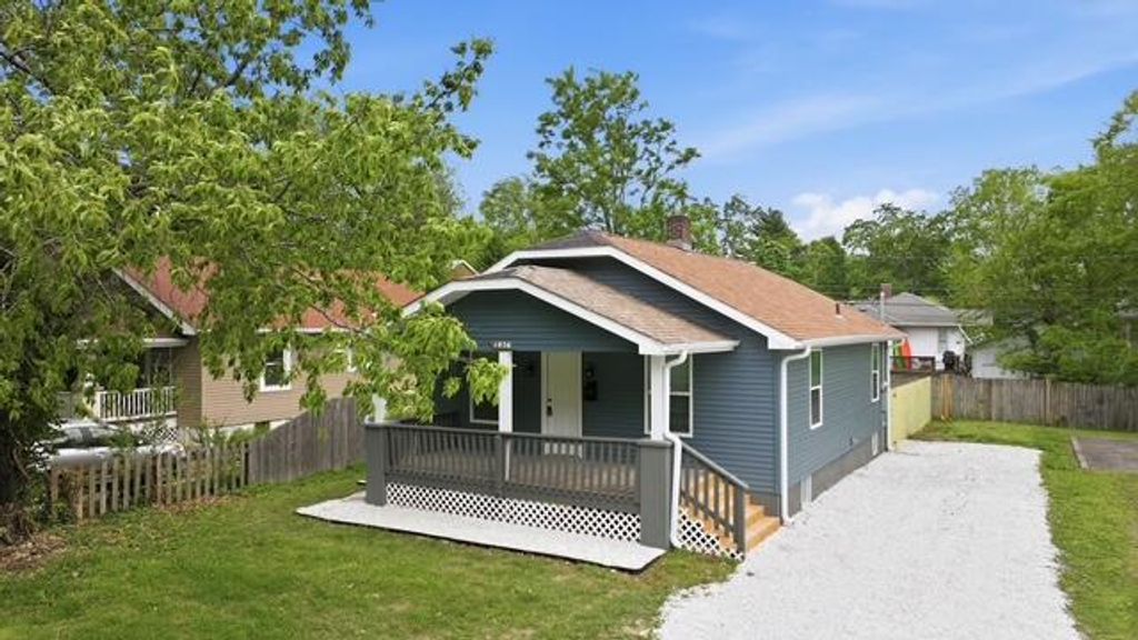 1056 S Jefferson Avenue, Springfield, MO 65807