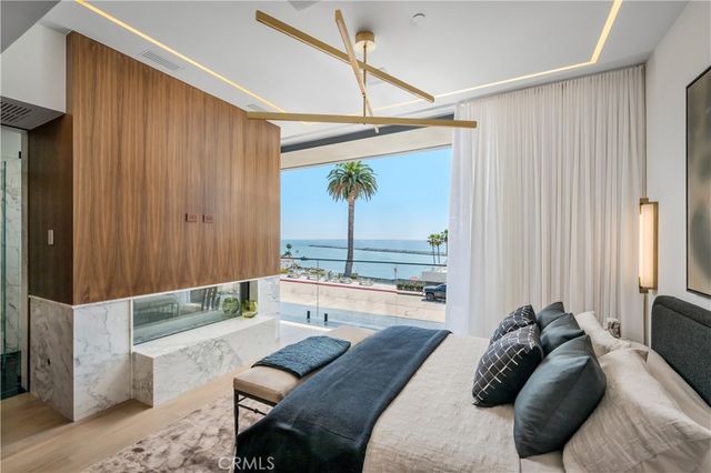 2516 Ocean Boulevard, Corona Del Mar, CA 92625