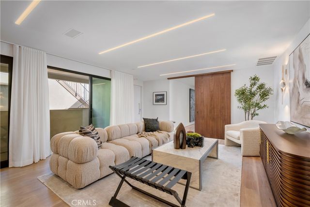 2516 Ocean Boulevard, Corona Del Mar, CA 92625