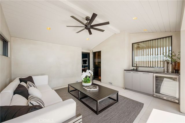 2516 Ocean Boulevard, Corona Del Mar, CA 92625