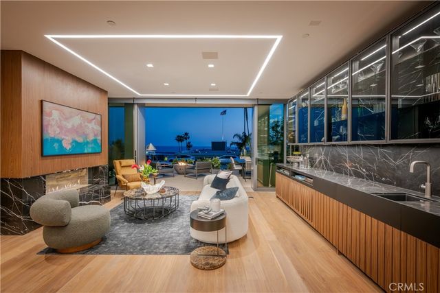 2516 Ocean Boulevard, Corona Del Mar, CA 92625