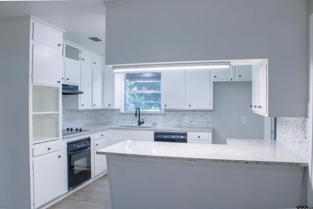 1307 E Main, Whitehouse, TX 75791