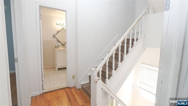 186 School Street, Northvale, NJ 07647