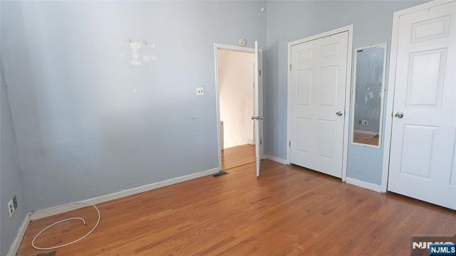 186 School Street, Northvale, NJ 07647