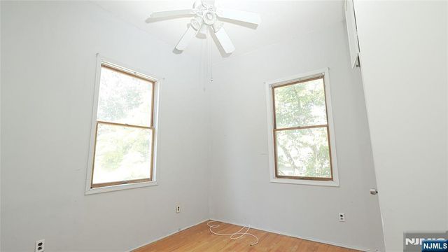 186 School Street, Northvale, NJ 07647