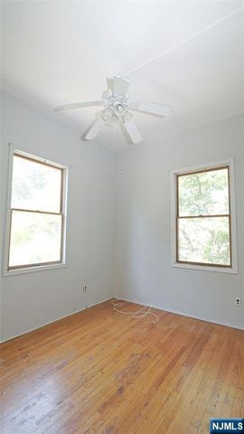186 School Street, Northvale, NJ 07647