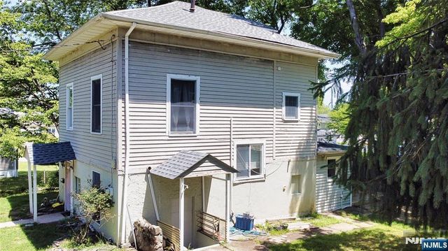 186 School Street, Northvale, NJ 07647