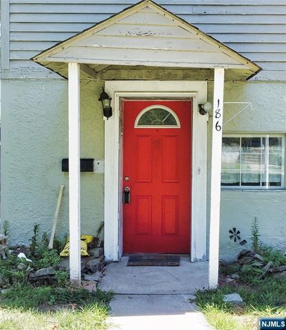 186 School Street, Northvale, NJ 07647