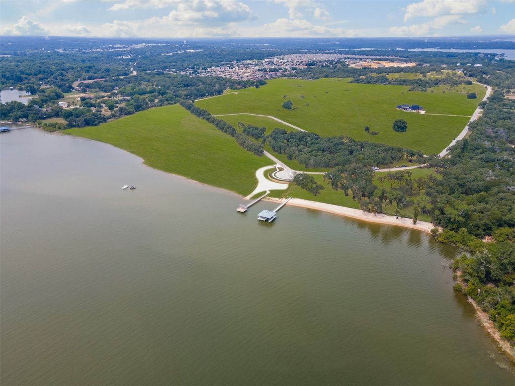 1540 Park Street, Azle, TX 76020