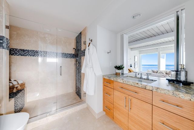 9 Rockview Drive, Santa Cruz, CA 95062