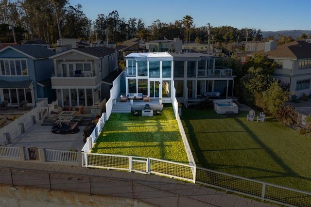 9 Rockview Drive, Santa Cruz, CA 95062