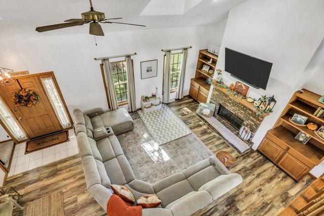 2311 E Lorena DRIVE, Beloit, WI 53511