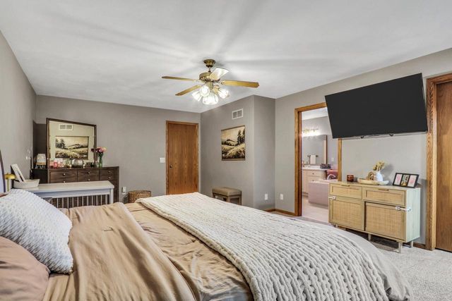2311 E Lorena DRIVE, Beloit, WI 53511