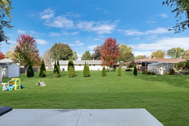 2311 E Lorena DRIVE, Beloit, WI 53511