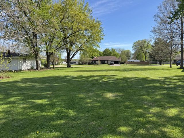 2311 E Lorena DRIVE, Beloit, WI 53511