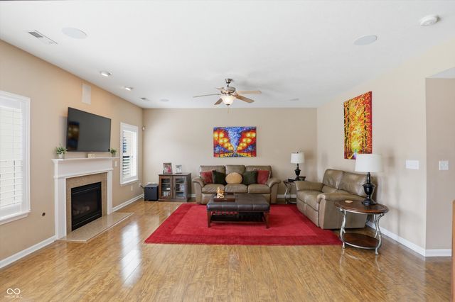 1293 Blue Haven Way, Greenwood, IN 46143
