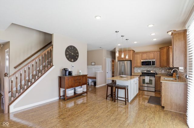1293 Blue Haven Way, Greenwood, IN 46143