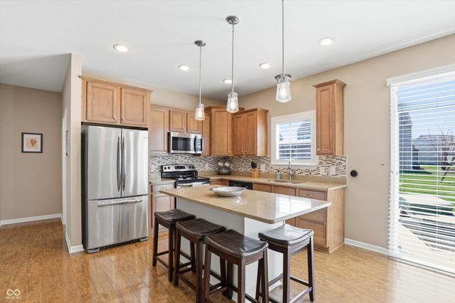 1293 Blue Haven Way, Greenwood, IN 46143