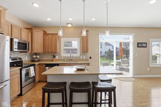 1293 Blue Haven Way, Greenwood, IN 46143