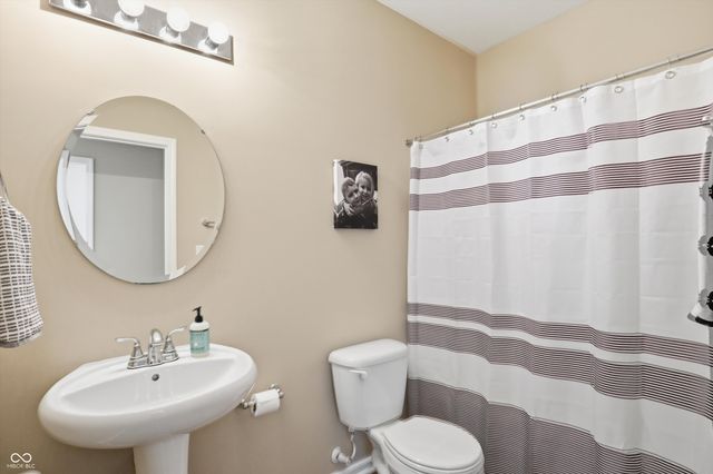 1293 Blue Haven Way, Greenwood, IN 46143