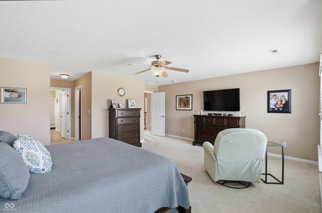 1293 Blue Haven Way, Greenwood, IN 46143