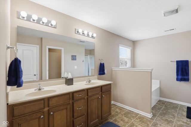 1293 Blue Haven Way, Greenwood, IN 46143