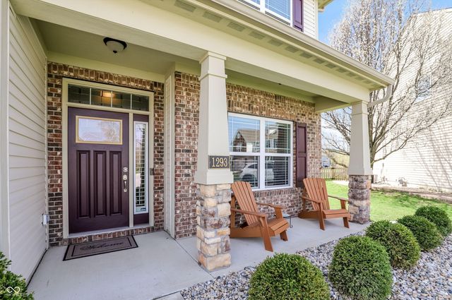 1293 Blue Haven Way, Greenwood, IN 46143