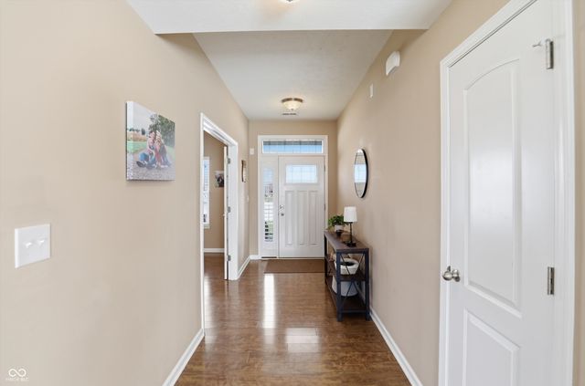 1293 Blue Haven Way, Greenwood, IN 46143