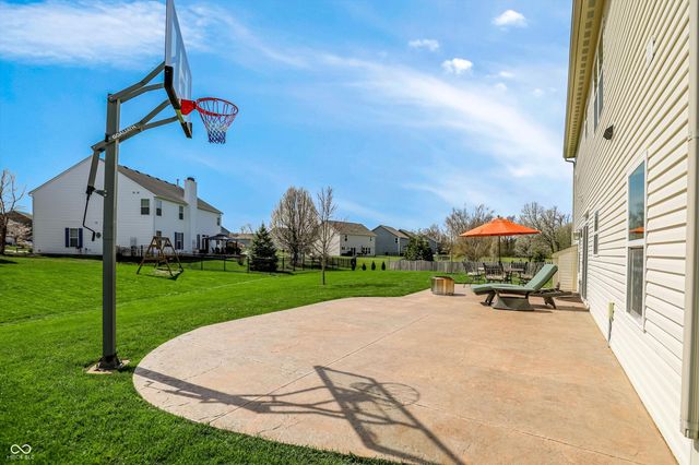 1293 Blue Haven Way, Greenwood, IN 46143