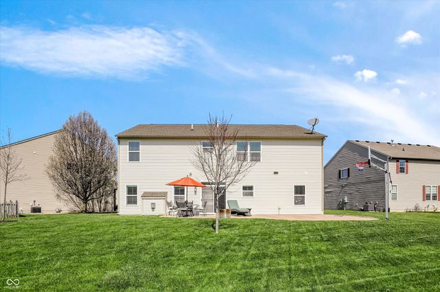 1293 Blue Haven Way, Greenwood, IN 46143