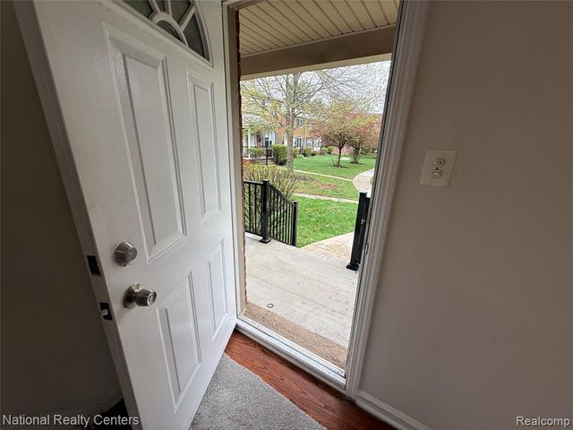 3264 Coolidge Highway, Royal Oak, MI 48073