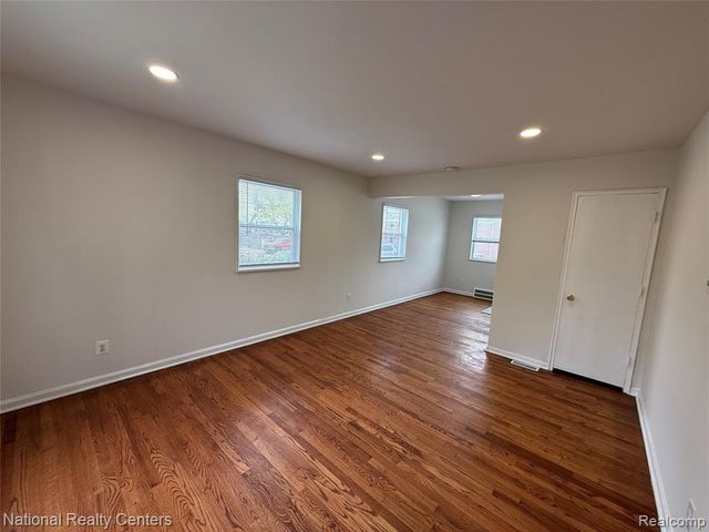 3264 Coolidge Highway, Royal Oak, MI 48073