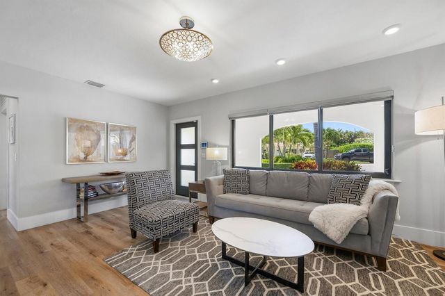 115 Highland Lane, Delray Beach, FL 33444