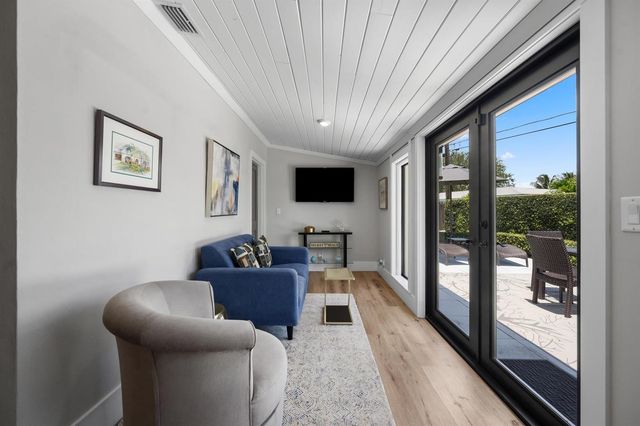 115 Highland Lane, Delray Beach, FL 33444